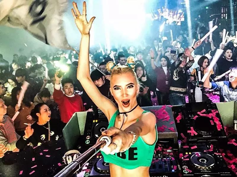 CLUB MAX | 08.23 | 女子百大 DJ KIR ROYAL | 带你脱离地心引力!-廊坊MAX酒吧/MAX CLUB