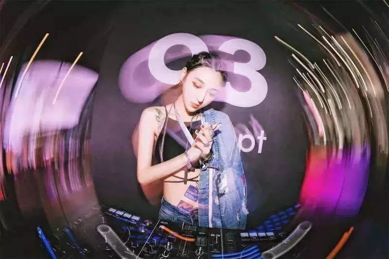MAXTOP100DJsCLUB | #三月电音女神季# DJ KK & DJ YOYO准备打卡！-廊坊MAX酒吧/MAX CLUB