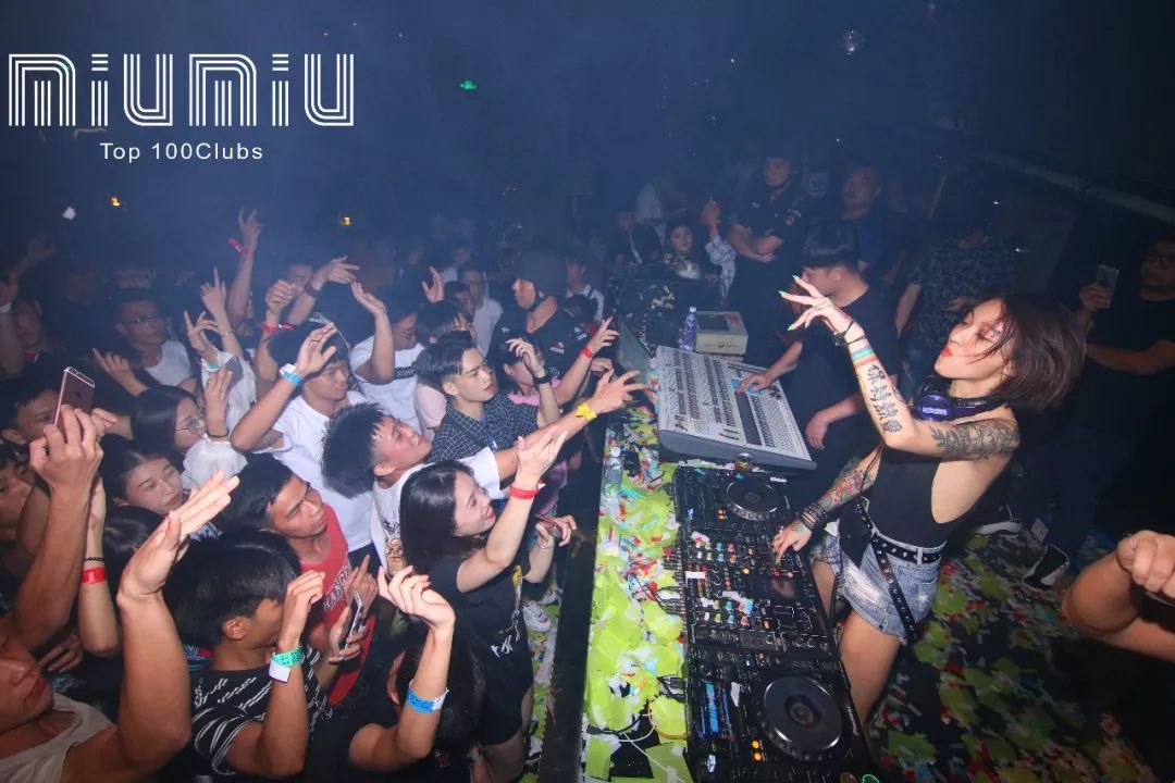 DJ YOYO | 昨晚你有没有，被这位帅气的小姐姐“炸到”？-潮州MIUMIU酒吧/缪缪酒吧