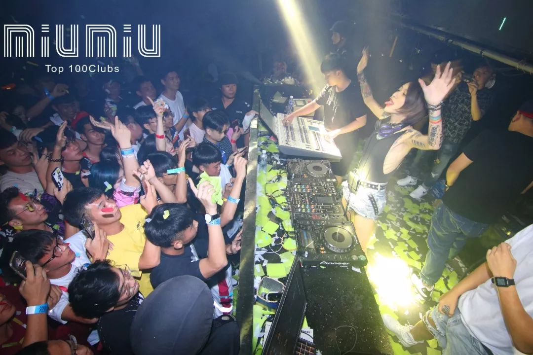 DJ YOYO | 昨晚你有没有，被这位帅气的小姐姐“炸到”？-潮州MIUMIU酒吧/缪缪酒吧