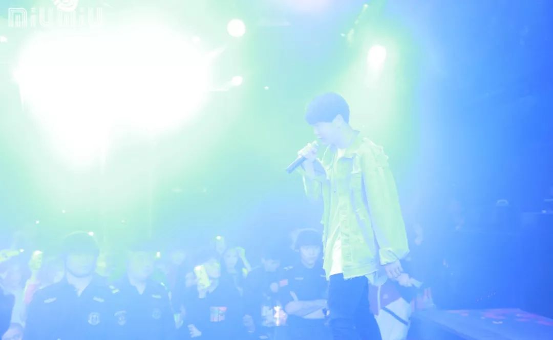 昨夜《学猫叫》原创歌手小峰峰歌迷见面会，现场精彩分享-潮州MIUMIU酒吧/缪缪酒吧