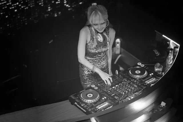 TOP100 CLUBS #99 | 8.19 亚洲百大第7位 DJ IVY ＃她的音乐足以让你了解T的奥义＃-潮州MIUMIU酒吧/缪缪酒吧