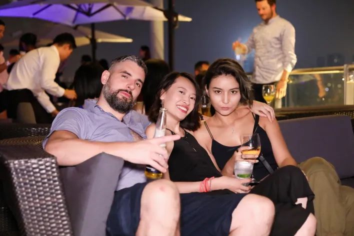 11.04 FC Club 金融、科技、海归、企业家、投资人社交之夜 Elite Networking Evening-上海FC酒吧/FC Club