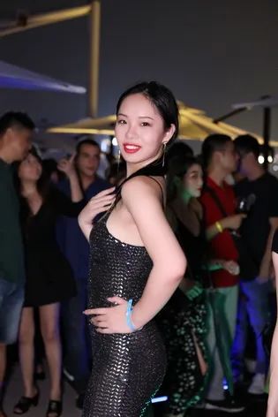 11.04 FC Club 金融、科技、海归、企业家、投资人社交之夜 Elite Networking Evening-上海FC酒吧/FC Club
