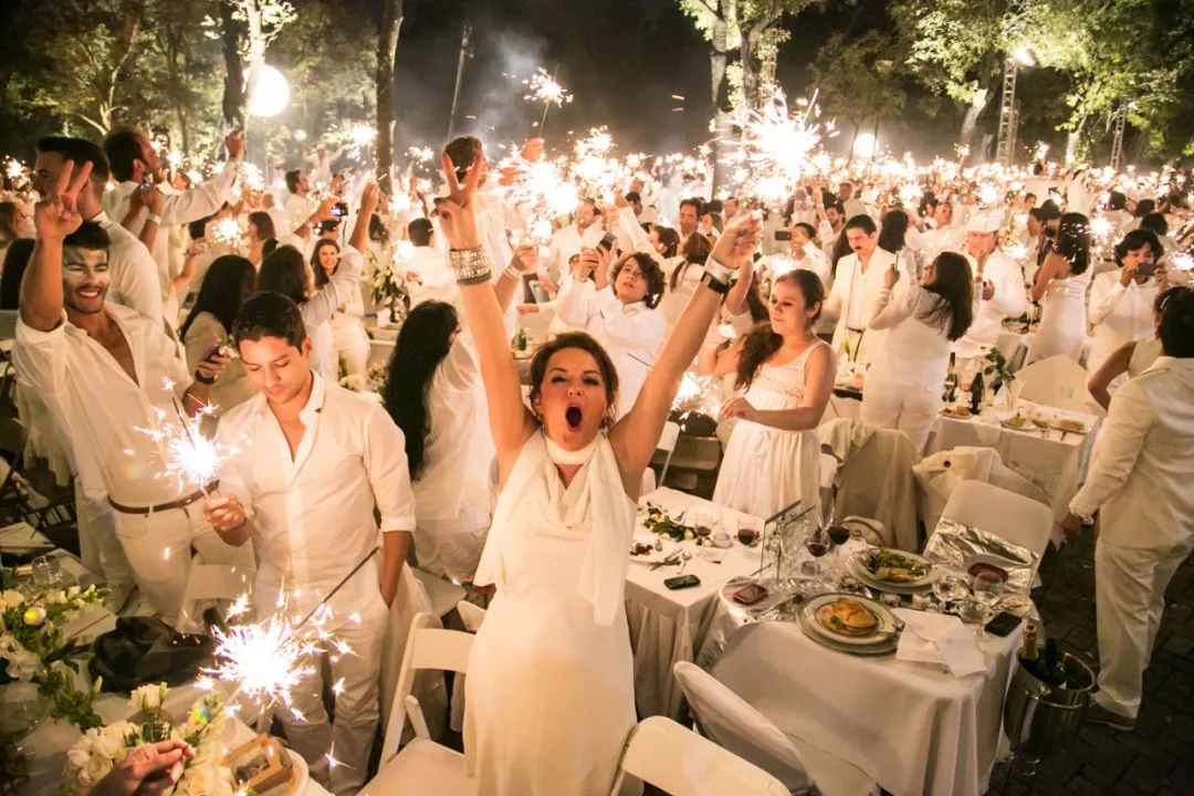 今晚白色派对场地将变更 TONIGHT WHITE PARTY CHANGED LOCATION!!!-上海FC酒吧/FC Club