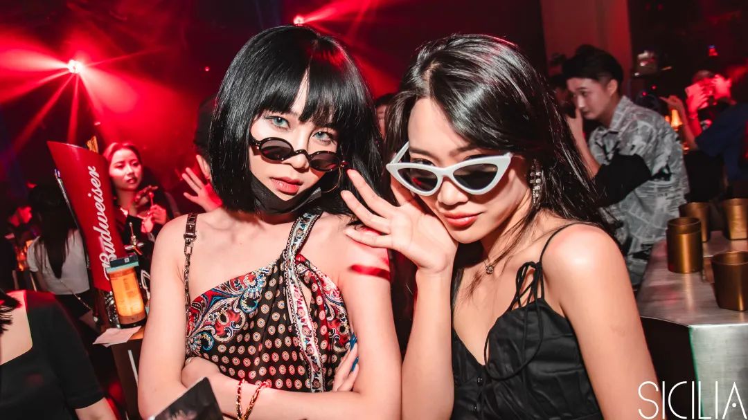 05.03-04 | SICILIA X YOOZ 品牌跨界联动，上千支YOOZ大放送-深圳西西里酒吧/SICILA CLUB