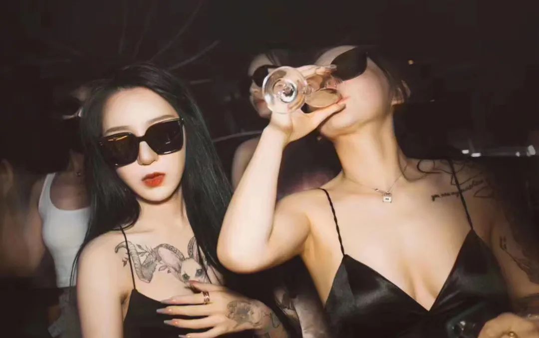 MIX PARTY 派对式餐吧丨热力轰趴大现场，让你生活更有派！-阿克苏MIX酒吧/MIX PARTY