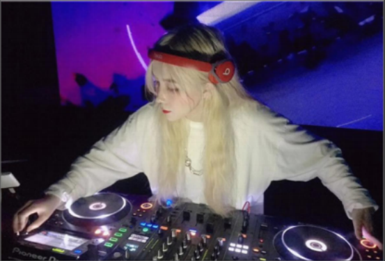 11.27 | 陈冠希御用DJ空降都匀电音派对乐园... ...-都匀HELLO HOUSE CLUB