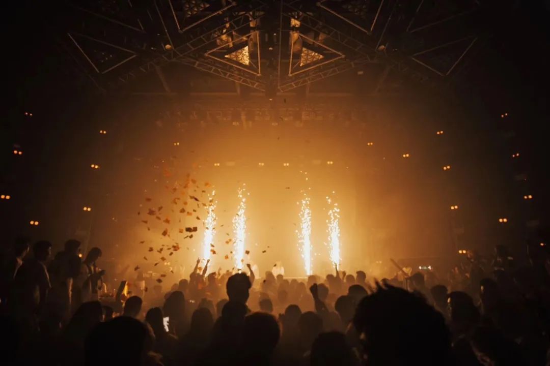 11.27 | 陈冠希御用DJ空降都匀电音派对乐园... ...-都匀HELLO HOUSE CLUB