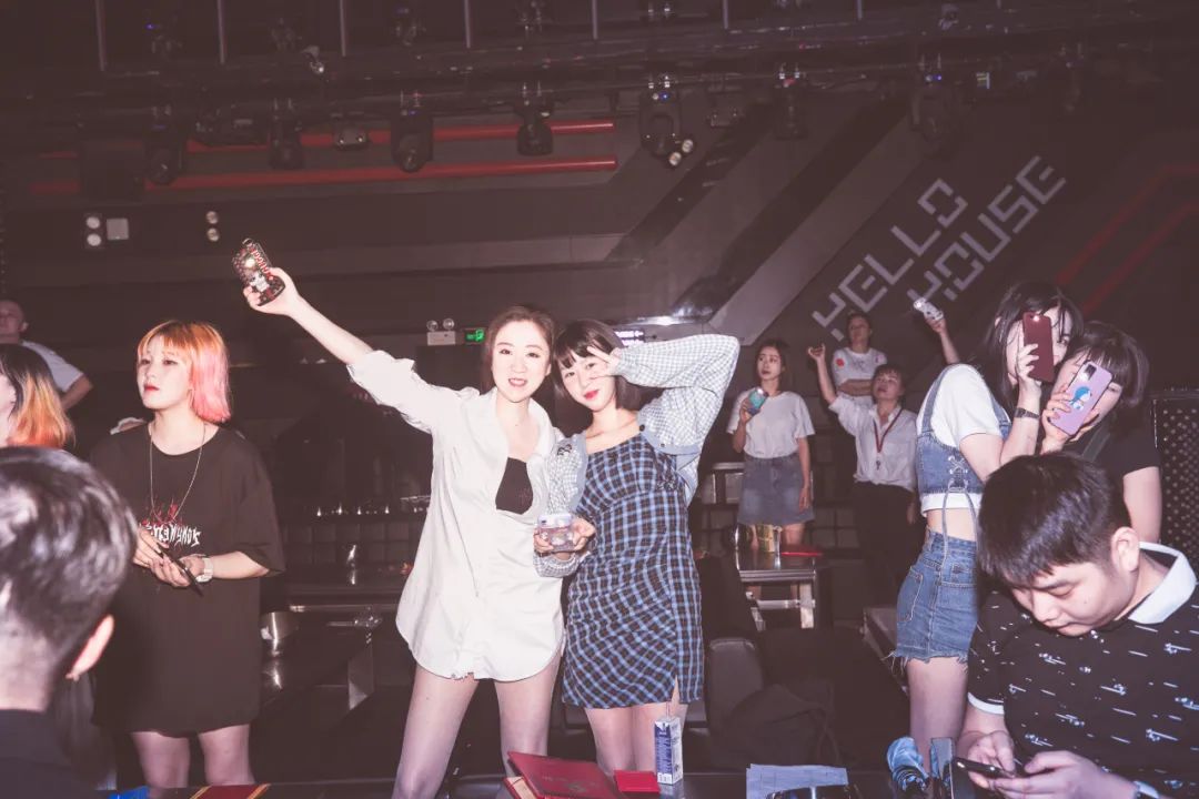 不忘初心·励志前行 | 第四届全体员工大会圆满落幕-都匀HELLO HOUSE CLUB