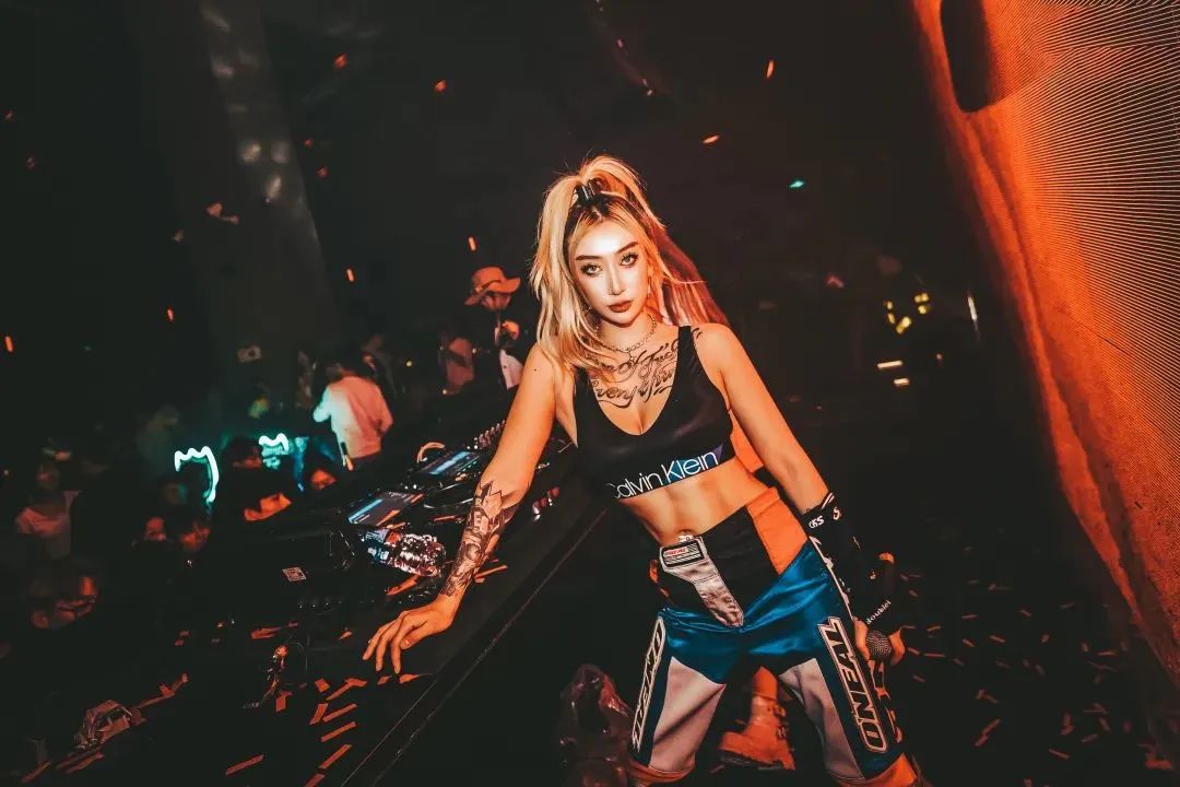 11-19号，当红女子组合FOR(4)RINGS#蜜糖女孩 | 用音乐朵蜜你的音乐神经-上海酷炫酒吧/HICOOL CLUB