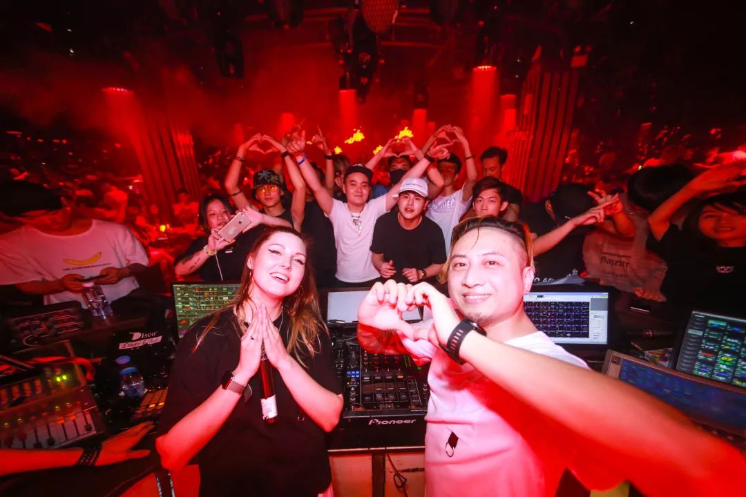 PYRO TOP100DJs#6 | 赫兹共振 @JIN DJs-成都AHEYA CLUB/阿嘿呀酒吧
