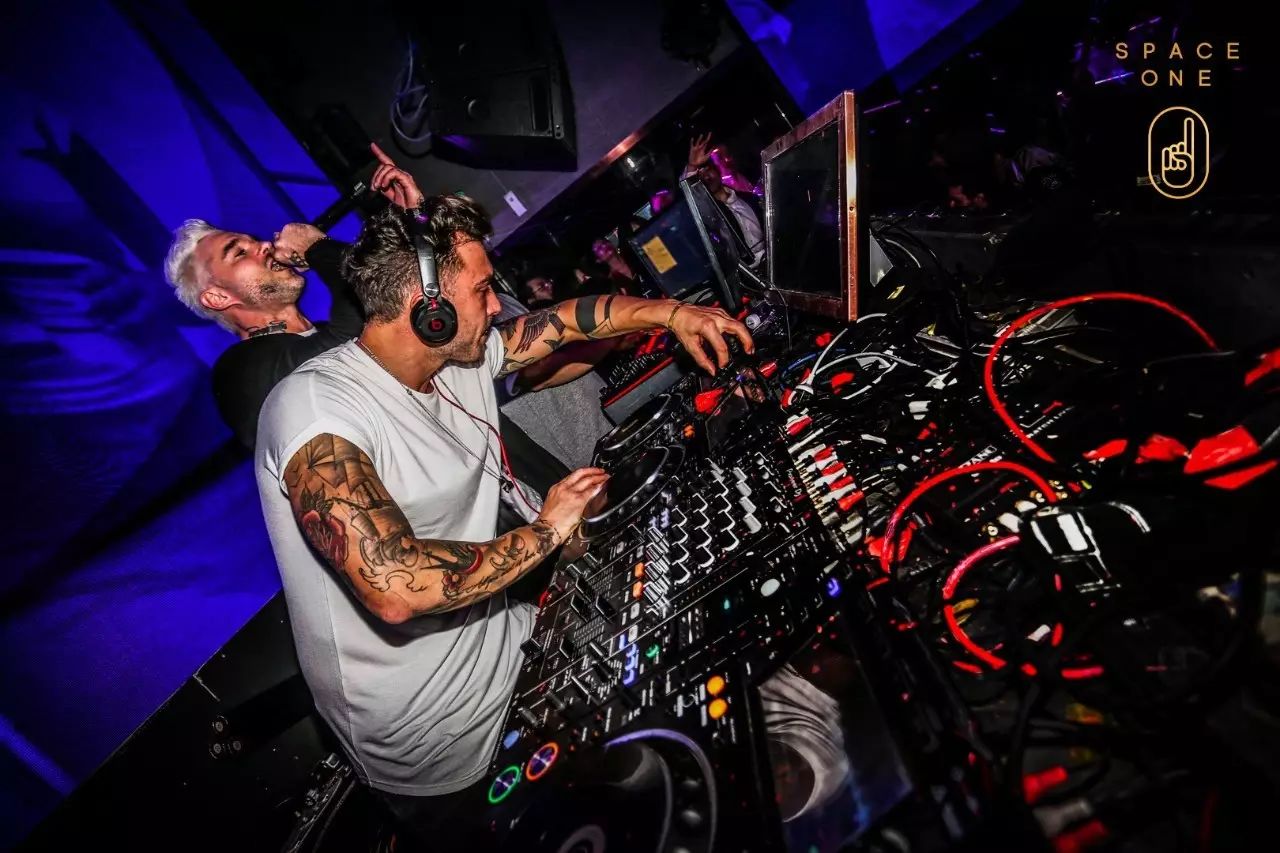 Space One | Tonight - Beatport EDM排行榜第一名DJ Junior-北京爱乐酒吧/Elements