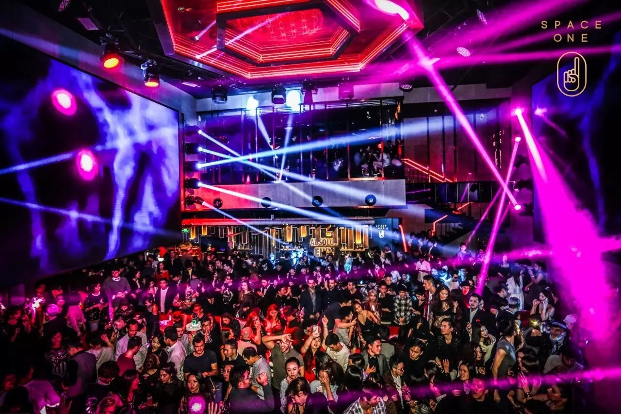 Space One | Tonight - Beatport EDM排行榜第一名DJ Junior-北京爱乐酒吧/Elements