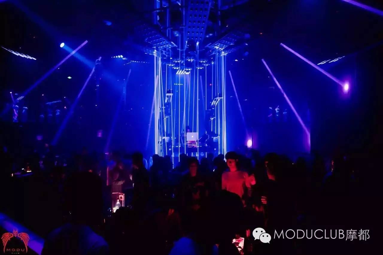 【7.16 Saturday】来自意大利的頂級DJ-LEO CHIODAROLI-上海魔都酒吧/MODU CLUB