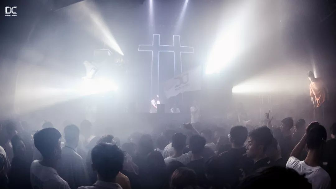 DANCE CLUB 成都 |见证土耳其浪漫风暴，EMRE CIZMECI派对回顾-成都DC酒吧/Dance Club