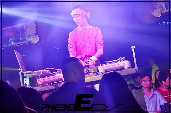 昆山PHEBE│7月 / 顶级DJ兼音乐制作人【Dj.Lin.Q】强势助阵菲芘演艺阵容！-昆山菲芘酒吧/PHEBE CLUB