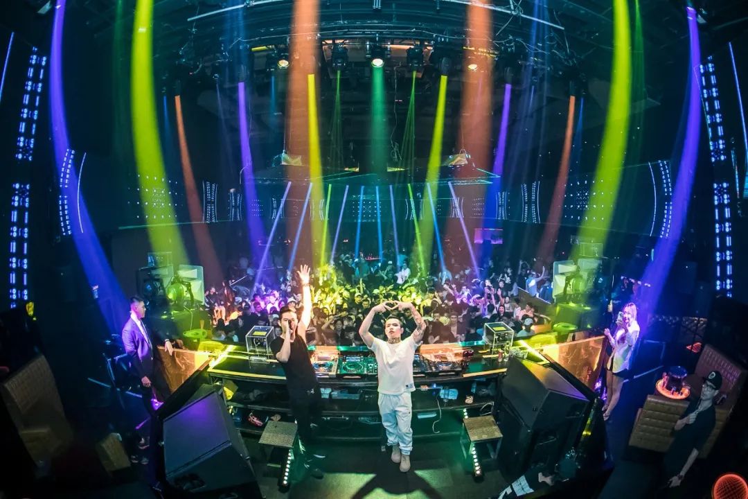UNIVERSAL |12.23#DJ DONNY#屹立世界电音中心的气氛“鬼才”-郑州环球酒吧/UNIVERSAL CLUB UNIVERSAL |12.23#DJ DONNY#屹立世界电音中心的气氛“鬼才”-郑州环球酒吧/UNIVERSAL CLUB