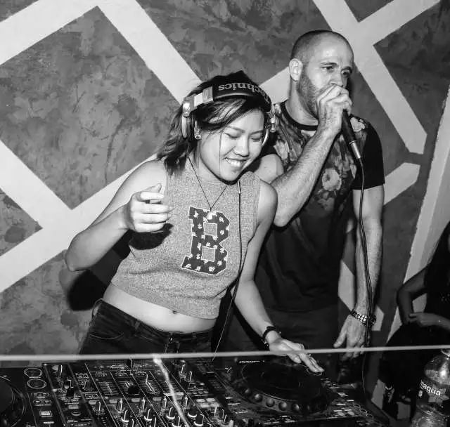 1/14 Daniel Power & MC Upbeat Cynic 3 hour set-广州Hangover酒吧/Hangover club