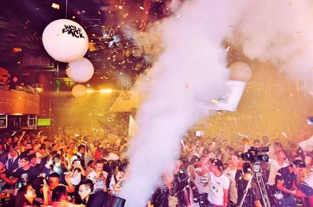 今晚！《征服世界的全球偶像》世界百大前10王牌DJ AfroJack驾临晚裝EveningSHOW！一场顶级电音盛宴即将开启-深圳晚装空间酒吧/EVNEING SHOW