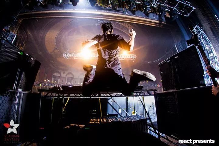 百大DJ#R3HAB# 当三叔在 TOMORROW 的舞台跃起那刻，全海岛都将会为他疯狂！-海口明日酒吧/百慕酒吧/TOMORROW CLUB