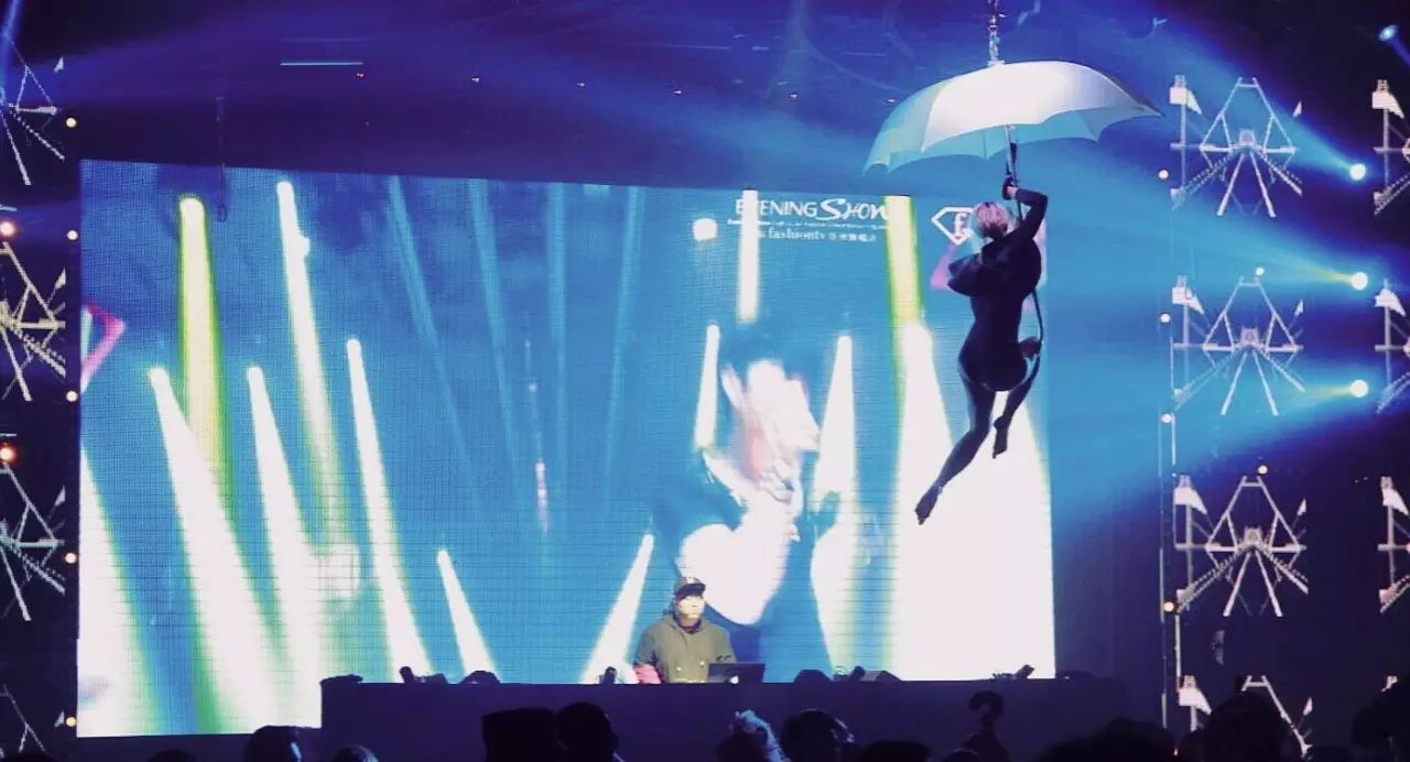 今晚！《征服世界的全球偶像》世界百大前10王牌DJ AfroJack驾临晚裝EveningSHOW！一场顶级电音盛宴即将开启-深圳晚装空间酒吧/EVNEING SHOW
