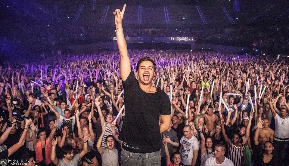 SPACE CLUB｜EDM轰炸机，QUINTINO 带你突破电子音乐异次元-乌鲁木齐斯贝斯酒吧/SPACE酒吧/space club