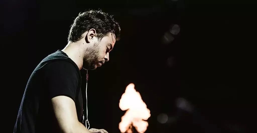 SPACE CLUB｜EDM轰炸机，QUINTINO 带你突破电子音乐异次元-乌鲁木齐斯贝斯酒吧/SPACE酒吧/space club