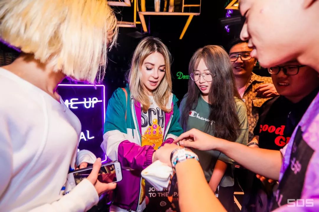 Review: 昨夜 Alison Wonderland 真是感受到你们的热情！-杭州风暴酒吧/SOS Club
