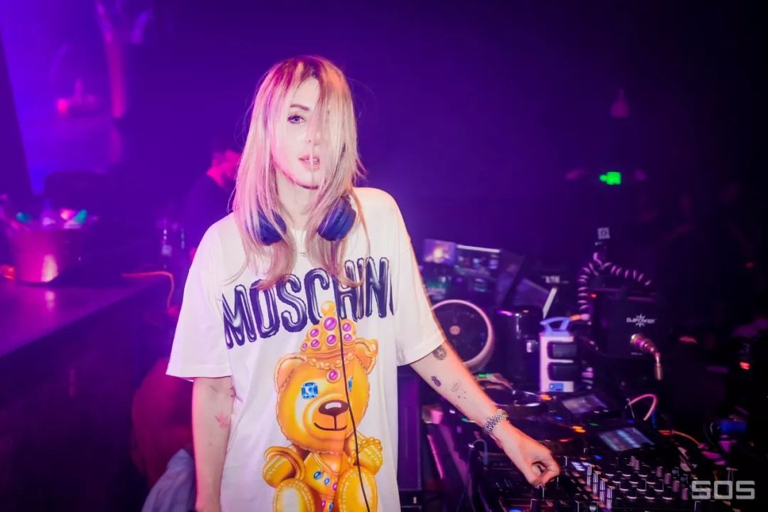 Review: 昨夜 Alison Wonderland 真是感受到你们的热情！-杭州风暴酒吧/SOS Club