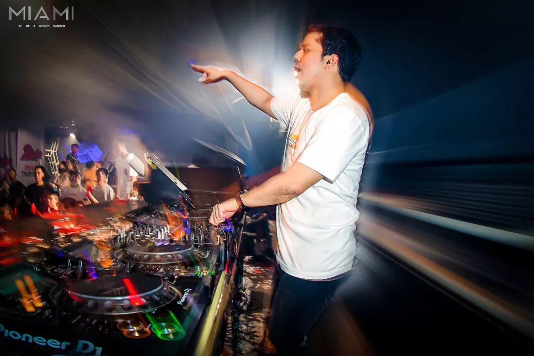 CLUB MIAMI太原 | 一瞬把你带到S2O，22Bullets现场回顾-太原迈阿密酒吧/MIAMI CLUB 