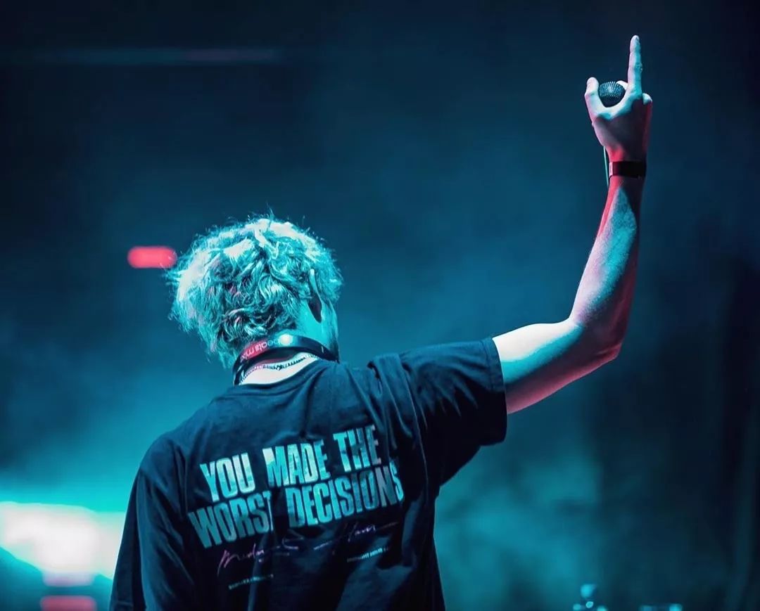 从黑发到紫发,Virtual Riot 正在持续異化-宁波诺亚方舟酒吧/nova酒吧 从黑发到紫发,Virtual Riot 正在持续異化-宁波诺亚方舟酒吧/nova酒吧