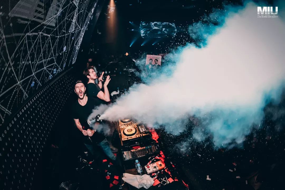 Party Review | 双帅Vicetone邀请您在线电音狂欢（内含签名照福利）-南京MIU酒吧/MIU Club