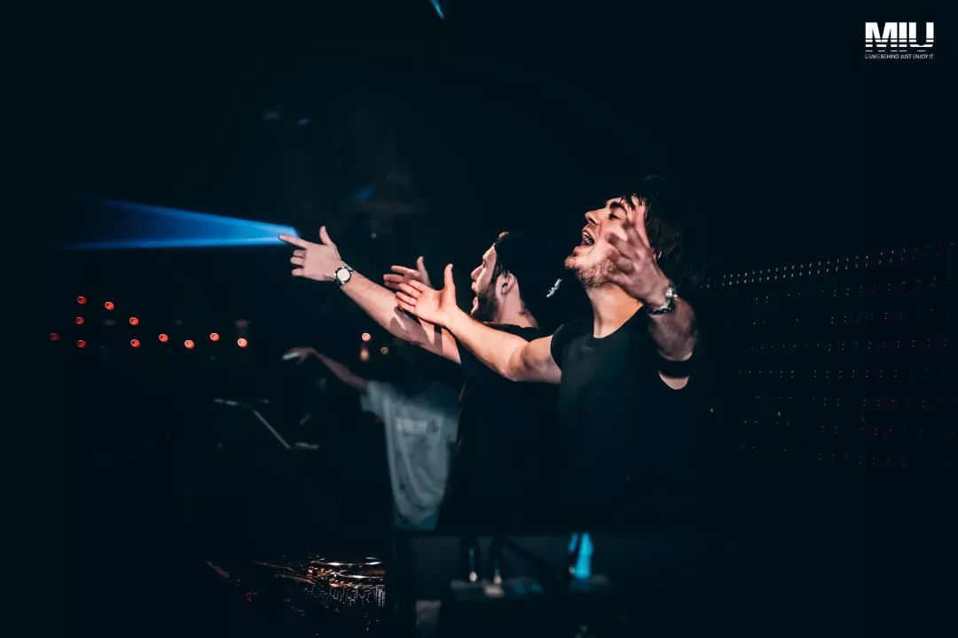 Party Review | 双帅Vicetone邀请您在线电音狂欢（内含签名照福利）-南京MIU酒吧/MIU Club