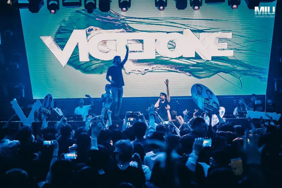 Party Review | 双帅Vicetone邀请您在线电音狂欢（内含签名照福利）-南京MIU酒吧/MIU Club