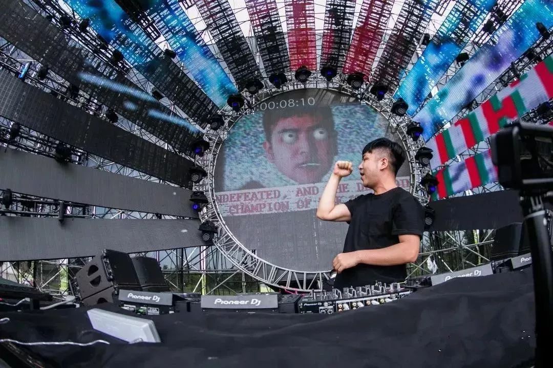 SPACE CLUB｜先锋派DJ PACO & MC JOHNNY,双倍颠覆你的感官体验!-晋城斯贝斯酒吧/SPACE酒吧/SPACE Club