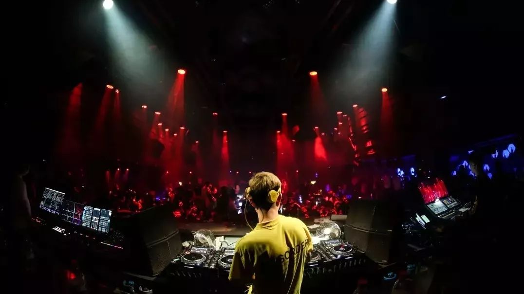 4/20 电音迷狂#DJ AILEN# - 带给你疯狂、心动、沸腾和无限娱乐！-佛山熊猫酒吧/Panda house