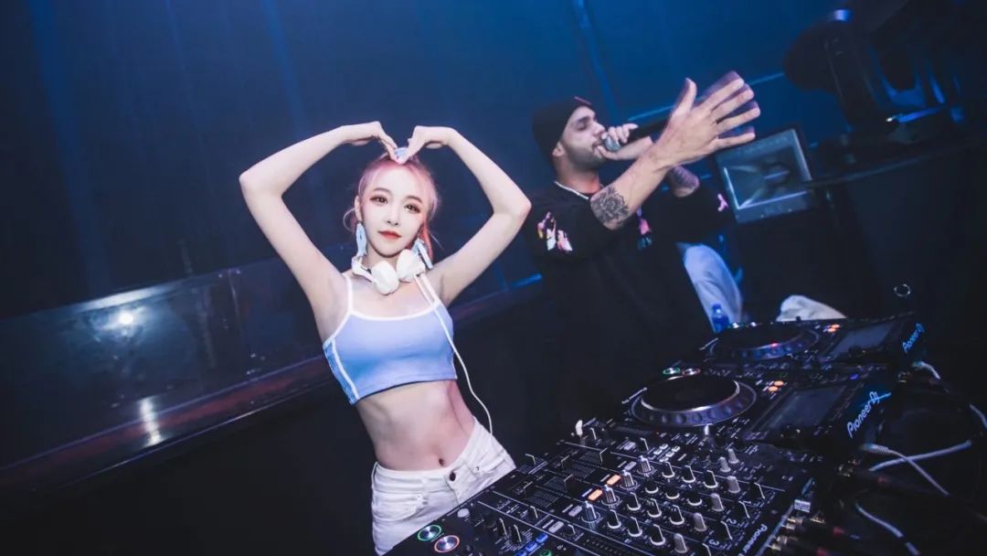05/14@S+ MUSIC FACTORY ｜颜值如画,能量爆炸的DJ HANA,这位宝藏女孩我爱了！-慈溪S酒吧/S+Music Factory