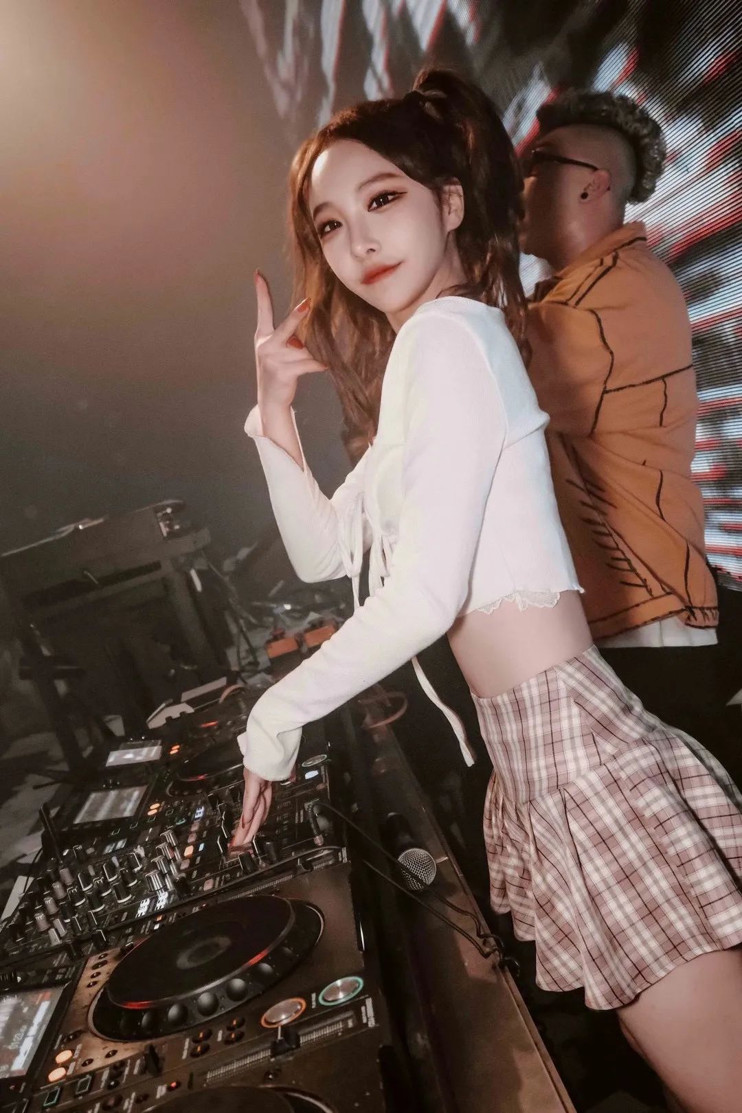 05/14@S+ MUSIC FACTORY ｜颜值如画,能量爆炸的DJ HANA,这位宝藏女孩我爱了！-慈溪S酒吧/S+Music Factory