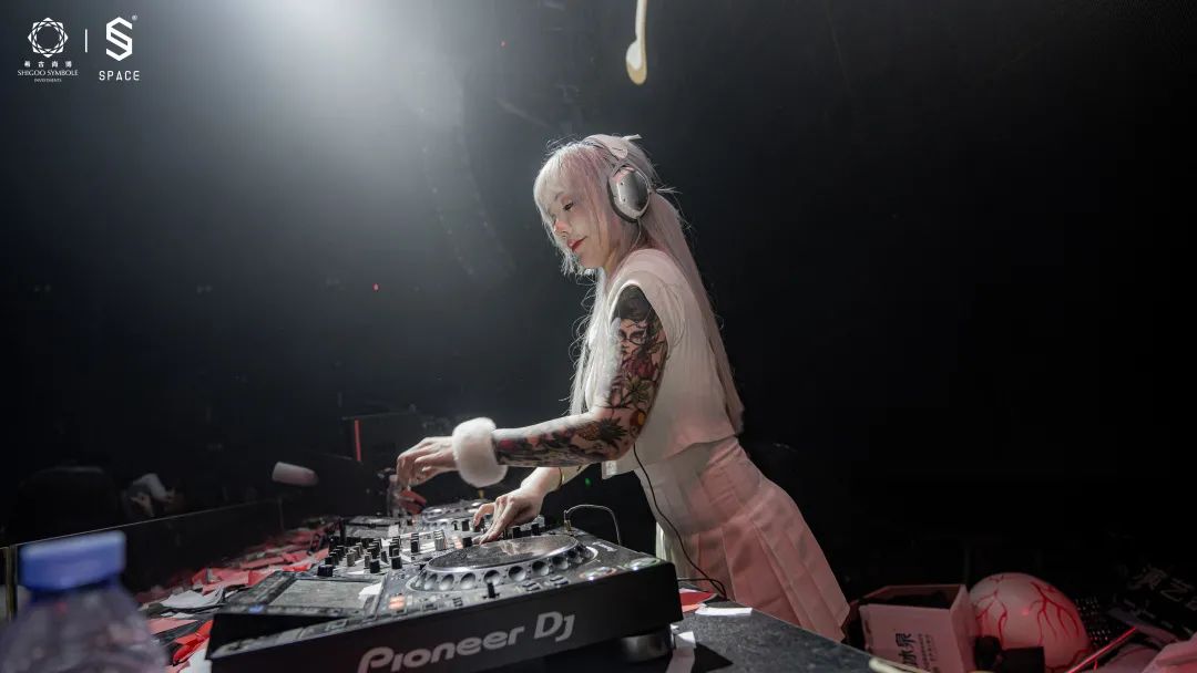 SPACE CLUB|DJ EONE回顾#人间芭比狙击平静的夜晚-岳阳斯贝斯酒吧/SPACE酒吧/SPACE PLUS