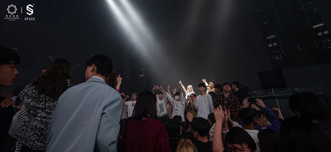 SPACE CLUB|DJ EONE回顾#人间芭比狙击平静的夜晚-岳阳斯贝斯酒吧/SPACE酒吧/SPACE PLUS