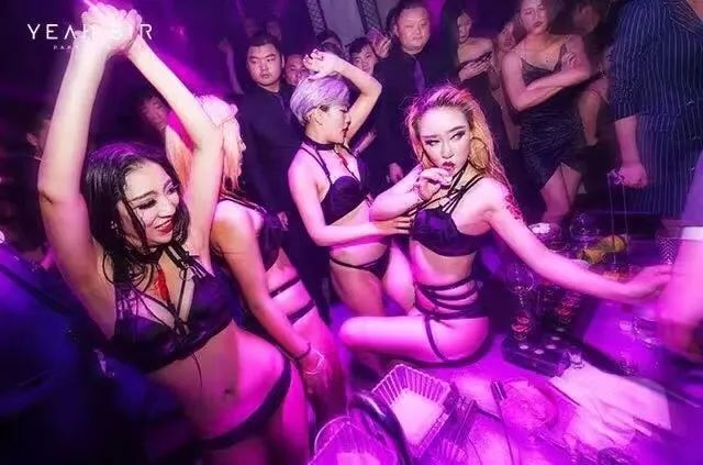 𝟮𝟬𝟮𝟮/𝟲.𝟭𝟳-𝟭𝟴 MAYA CLUB 丨「湿身派对」 “非常夏日” 以动治冻-牡丹江玛雅酒吧/MAYA CLUB