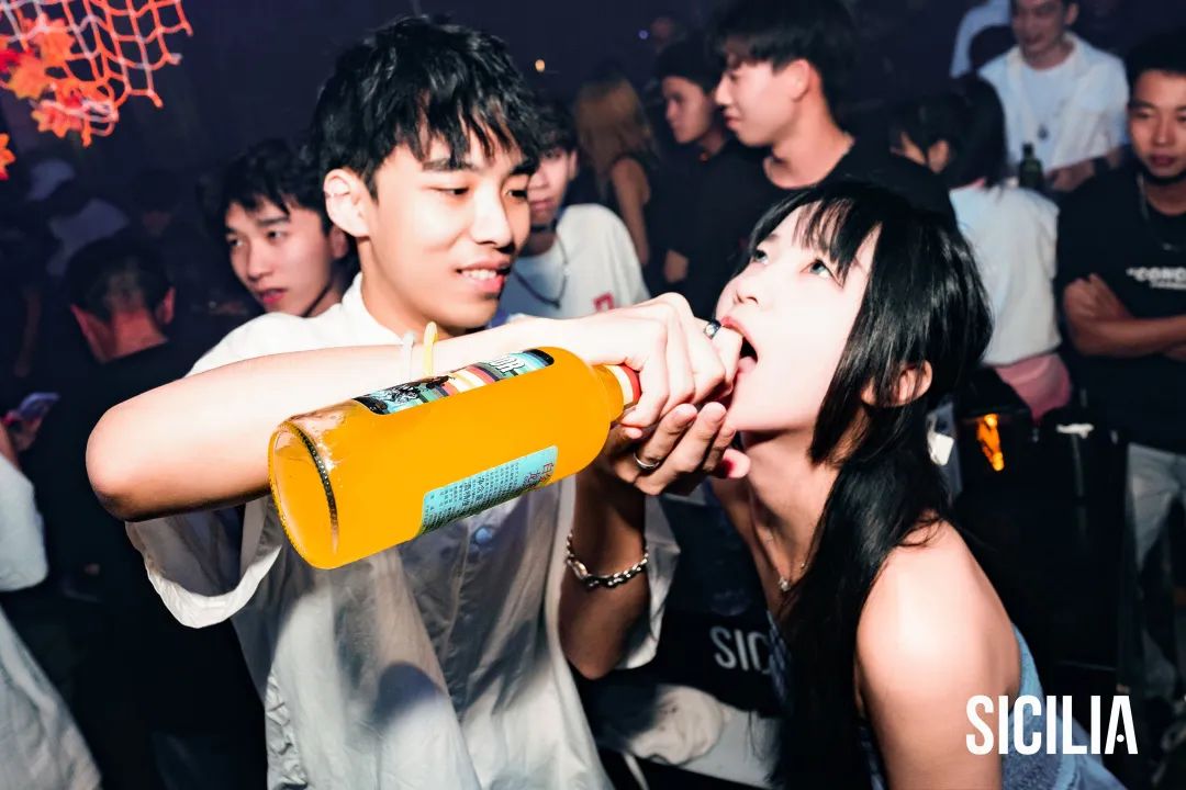 Recap｜西西里开荧趴不喊我是吧？-佛山西西里酒吧/SICILIA CLUB