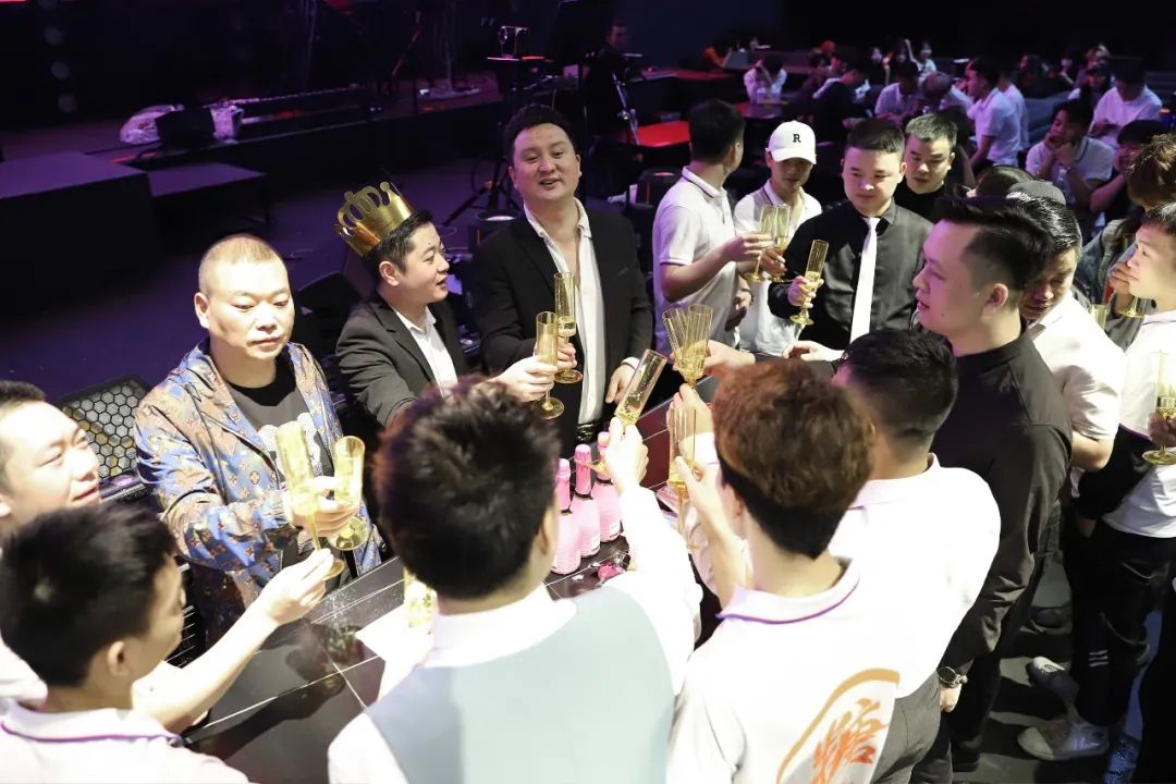 糖果LIVE HOUSE东莞店 | 2023年4月份员工大会圆满结束！-东莞糖果LIVE HOUSE