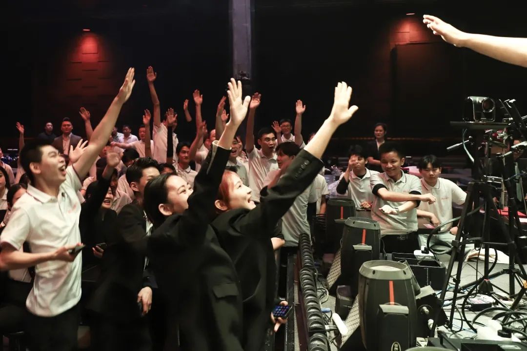 糖果LIVE HOUSE东莞店 | 2023年4月份员工大会圆满结束！-东莞糖果LIVE HOUSE