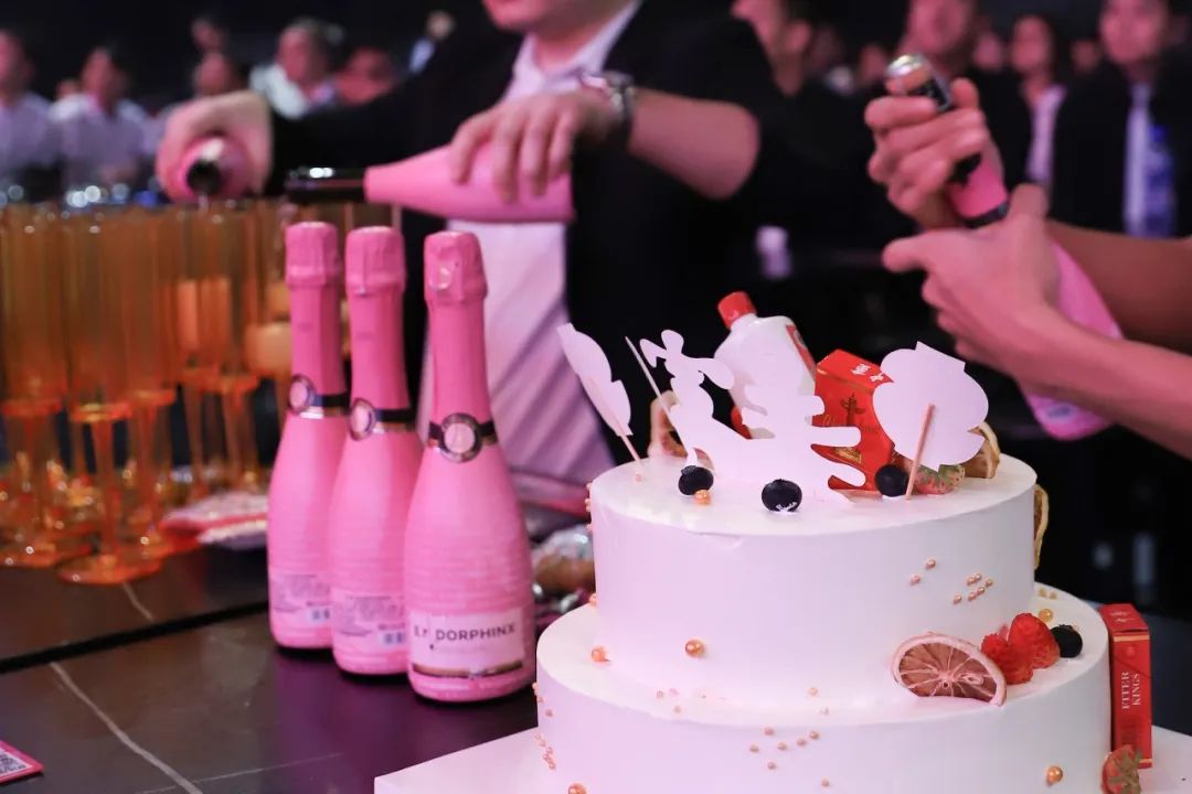 糖果LIVE HOUSE东莞店 | 2023年4月份员工大会圆满结束！-东莞糖果LIVE HOUSE