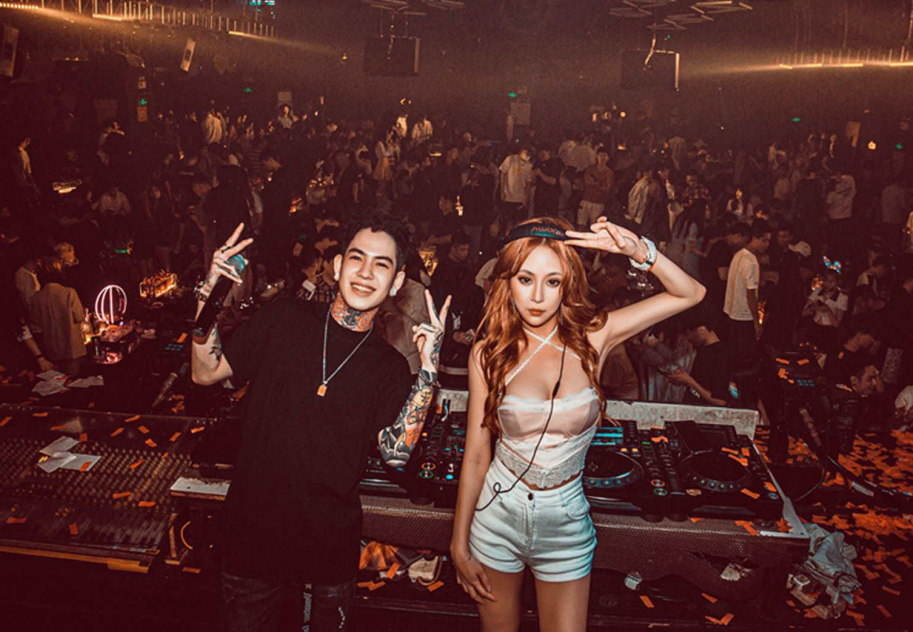 嘉宾预告 |08/04-05，DJ AMIYA & MC P.Z甜美性感高颜让夏日持续升温，现场开启七夕狂欢夜-虎门超级酒吧/SUPER酒吧/SUPER CLUB