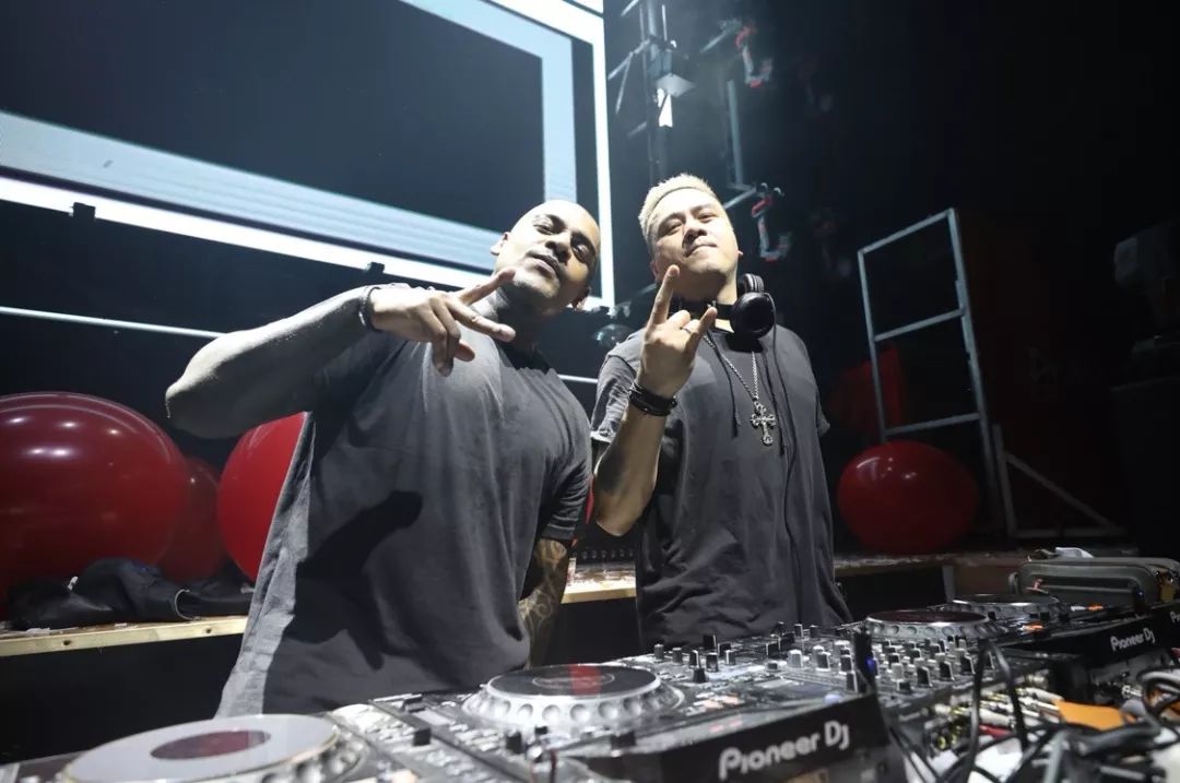 地表最强音乐季|07/05 DJ RANDY &MC VIBE强强联手→电音实力的碰撞！-襄阳新伊莎酒吧/focus club