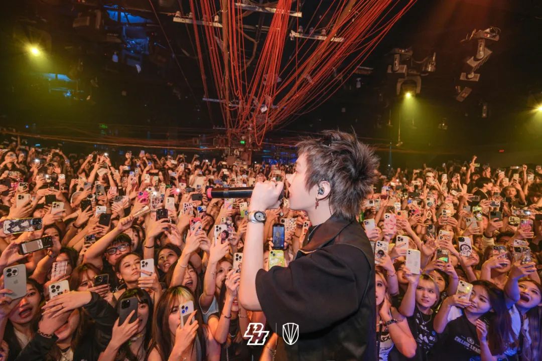 𝘙𝘌𝘊𝘈𝘗｜𝑻𝒊𝒛𝒛𝒚𝑻 𝑷𝒂𝒓𝒕𝒚在我家-北京PH酒吧/PH Night club