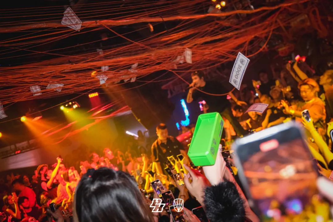 𝘙𝘌𝘊𝘈𝘗｜𝑻𝒊𝒛𝒛𝒚𝑻 𝑷𝒂𝒓𝒕𝒚在我家-北京PH酒吧/PH Night club